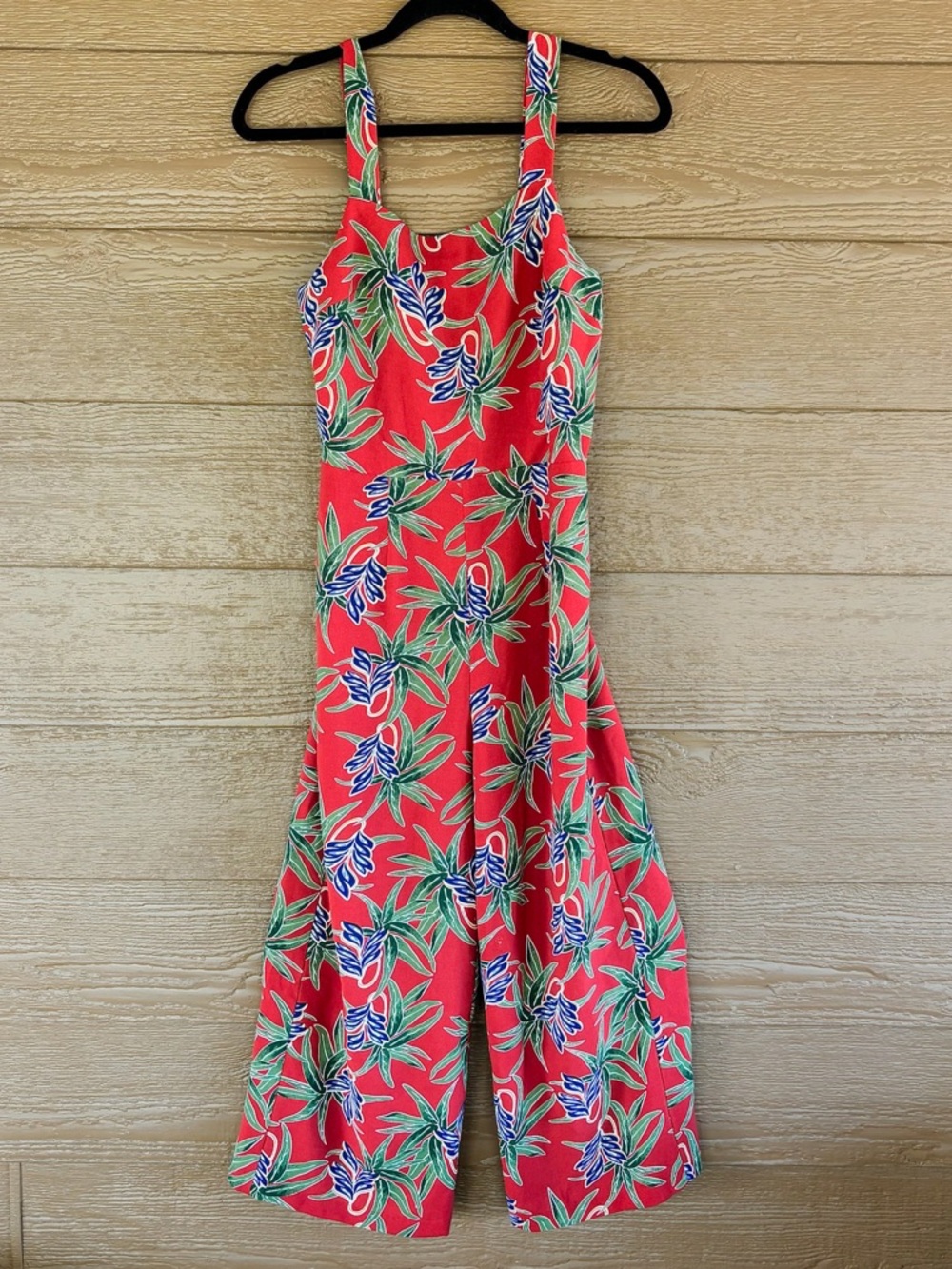 Moon River NWOT Floral Jumper with Multicolor Red,Blue,Green Print -Sz S